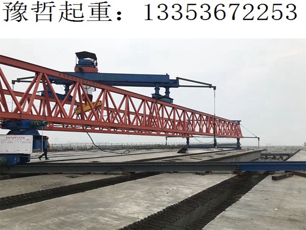 JQJ160-40架桥机架设50度斜角梁