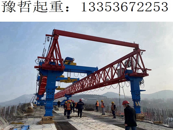 南宁220吨自平衡架桥机架梁